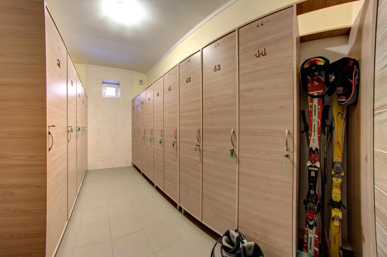 Hotel Gutsulia Bukovel Bagian luar foto