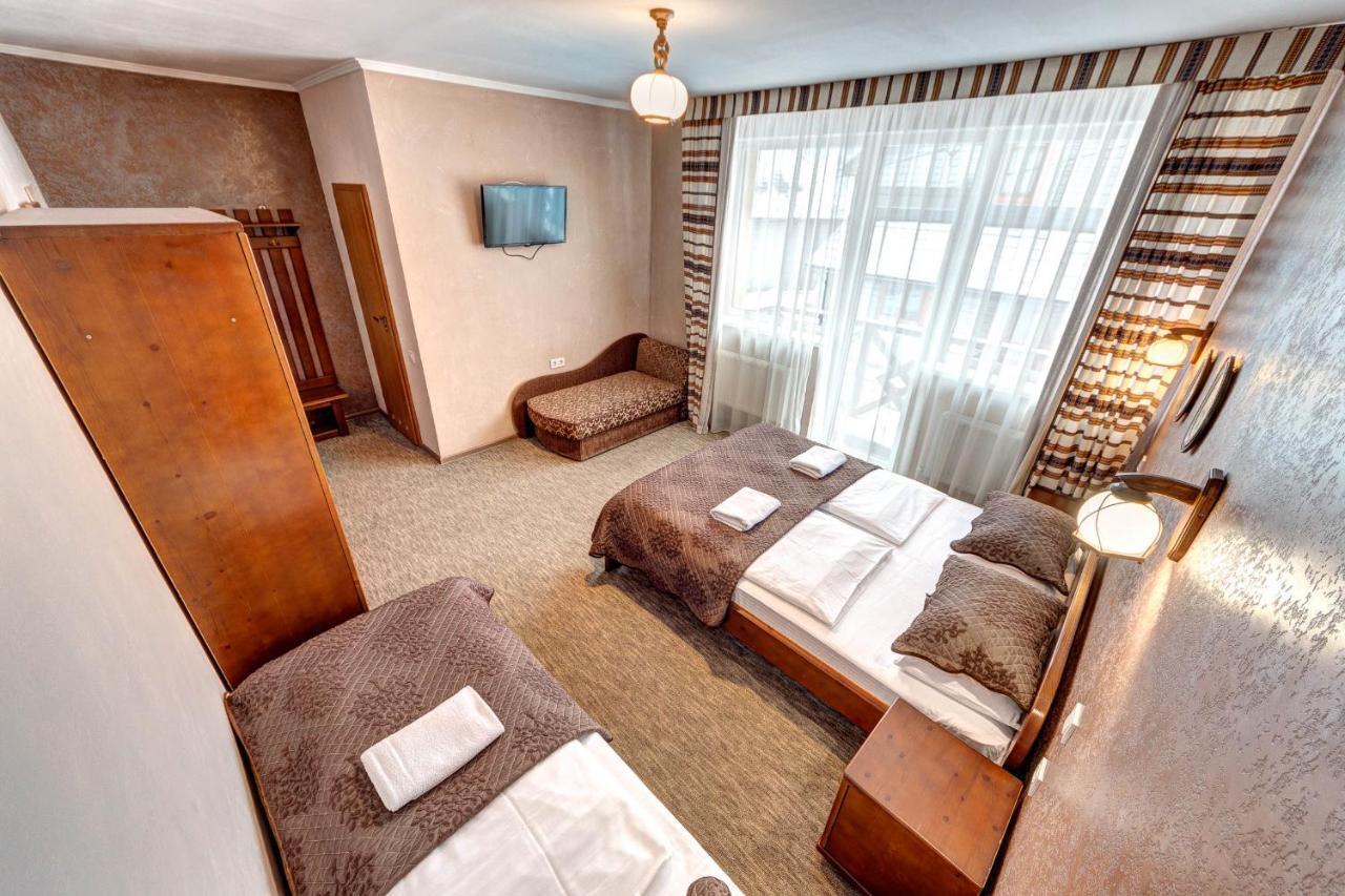 Hotel Gutsulia Bukovel Bagian luar foto