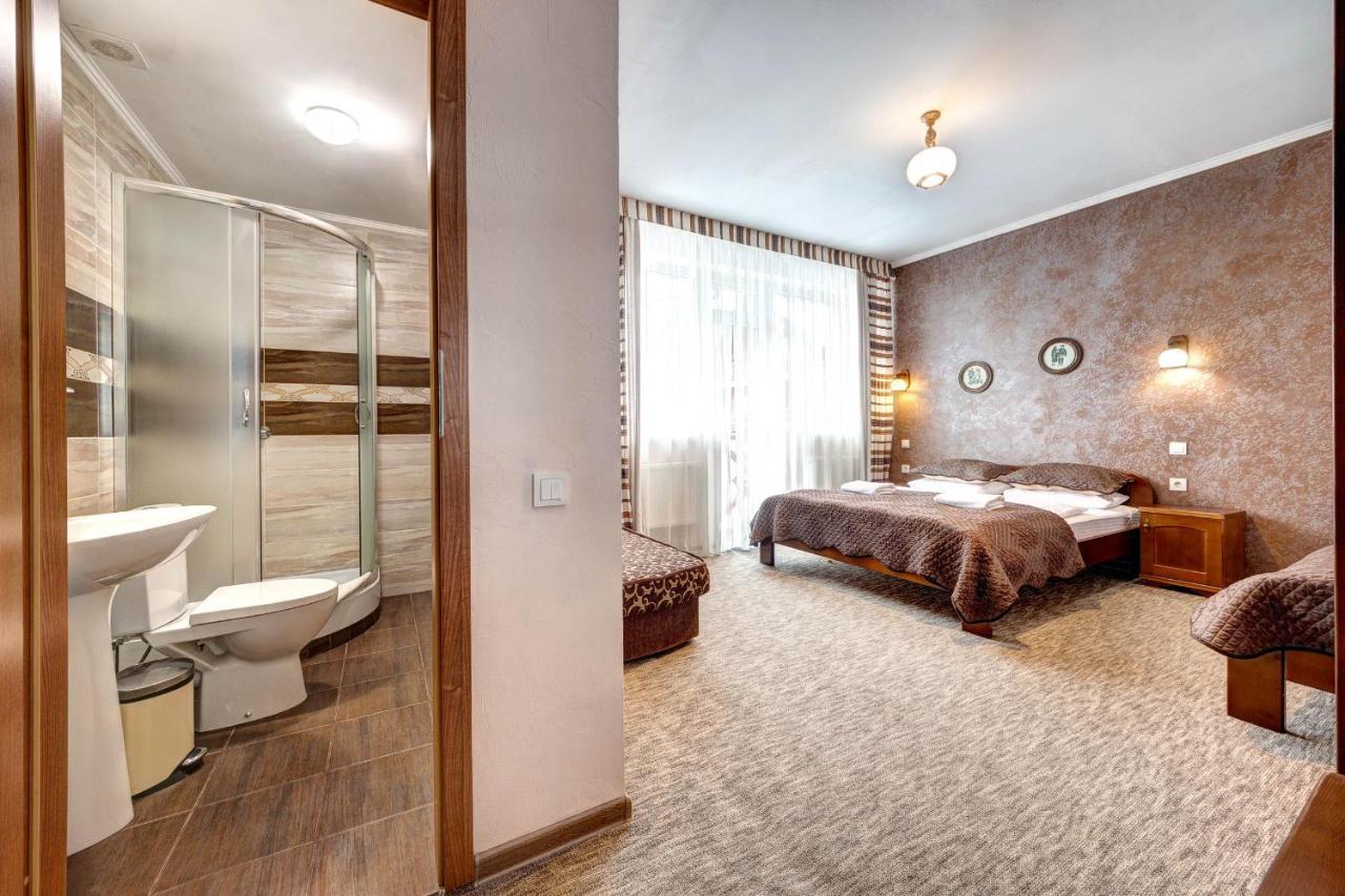 Hotel Gutsulia Bukovel Bagian luar foto